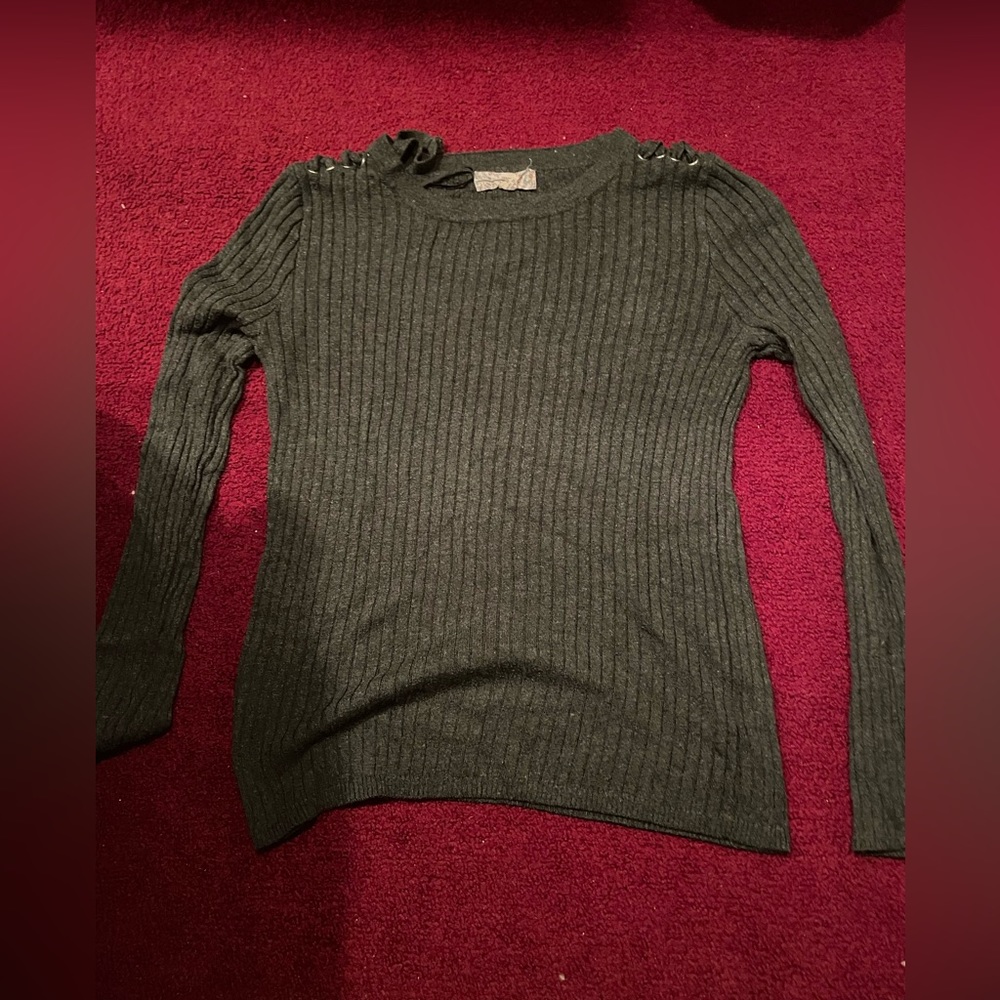 Pink Republic Women’s Large Gray Stretchy Sweater